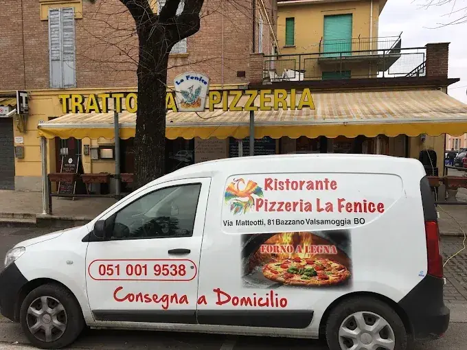 Furgone Consegna a Domicilio La Fenice Ristorante Pizzeria Bazzano Valsamoggia